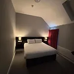 Bed and Breakfast Behan's Horseshoe Bar & Restaurant 5*
