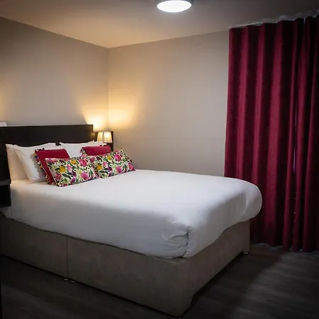 فندق مبيت وإفطار Behan's Horseshoe Bar & Restaurant