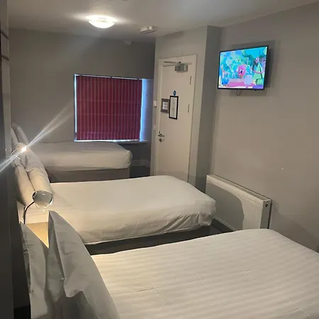 فندق مبيت وإفطار Behan's Horseshoe Bar & Restaurant 5*